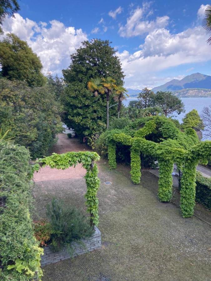 La Suite Del Castello Belgirate Bagian luar foto