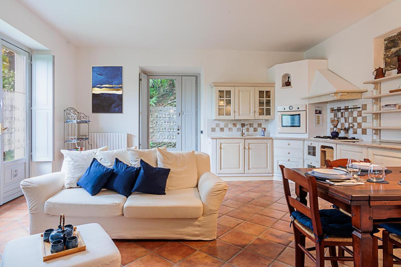 La Suite Del Castello Belgirate Bagian luar foto