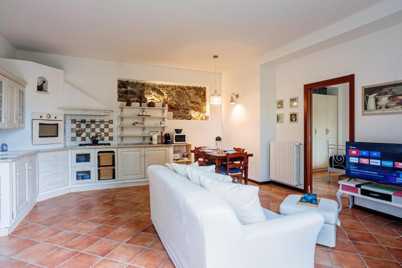 La Suite Del Castello Belgirate Bagian luar foto