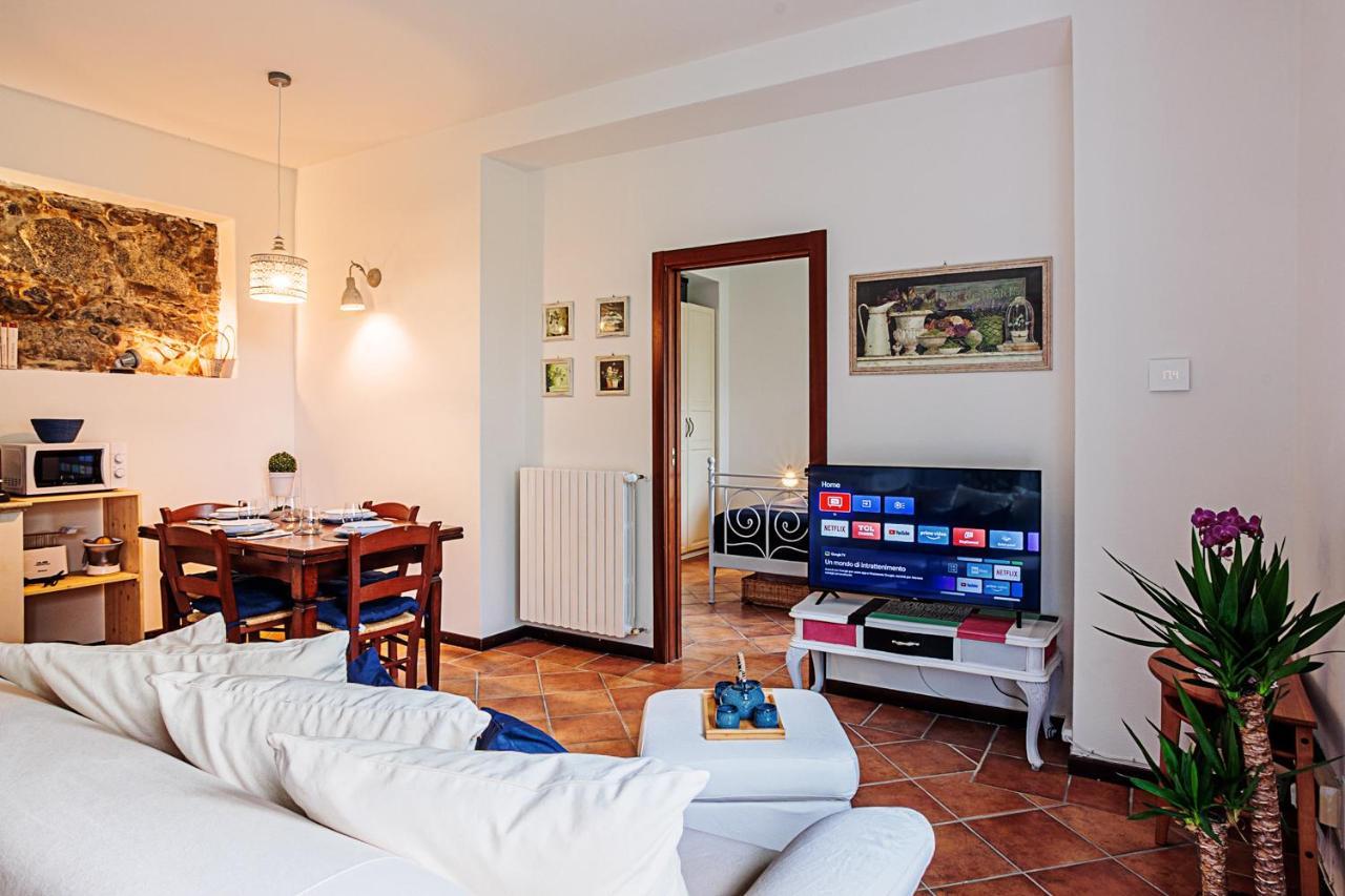 La Suite Del Castello Belgirate Bagian luar foto